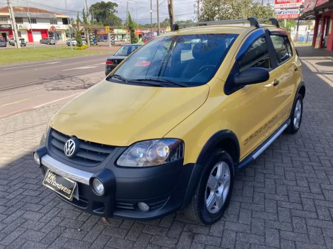 Volkswagen Crossfox 1.6 MI Total Flex 8V 5P 2009