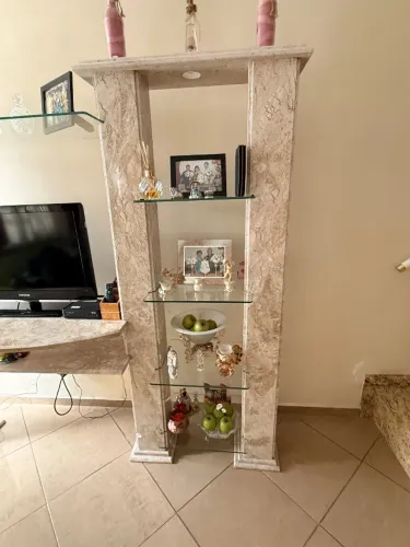 Rack mármore vidro