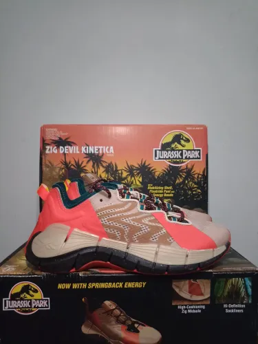 Tenis REEBOK tamanho 37 ou 39 original na caixa. 