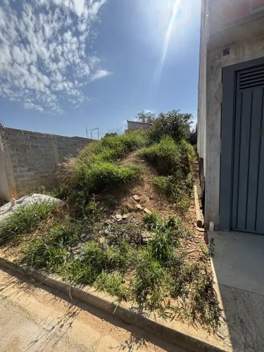TERRENO À VENDA | 175 m², aclive e 7x25 | Parque Petrópolis  Várzea Paulista/SP
