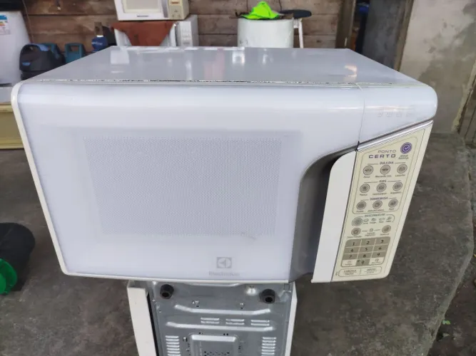 Microondas Electrolux 31L127volts