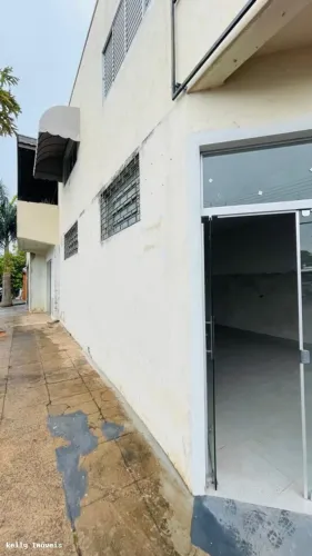 Salão Comercial para Locação em Pirapozinho, Centro, 1 banheiro