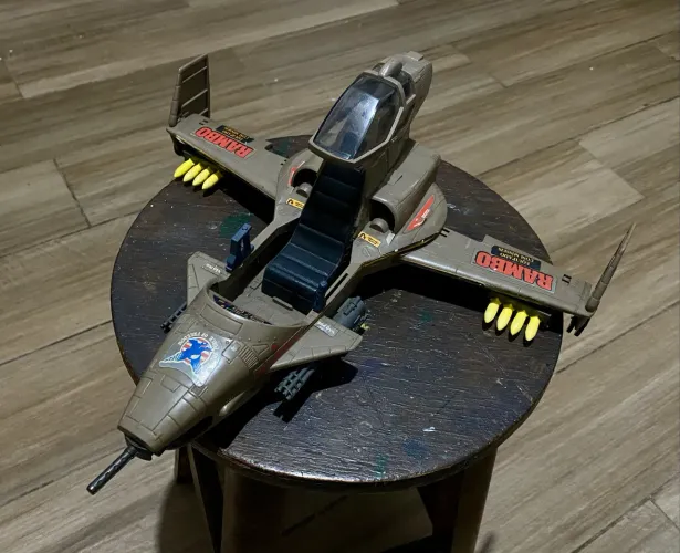 Nave SkyWolf Rambo - Glasslite, anos 80
