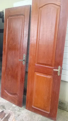 Portas de angelim