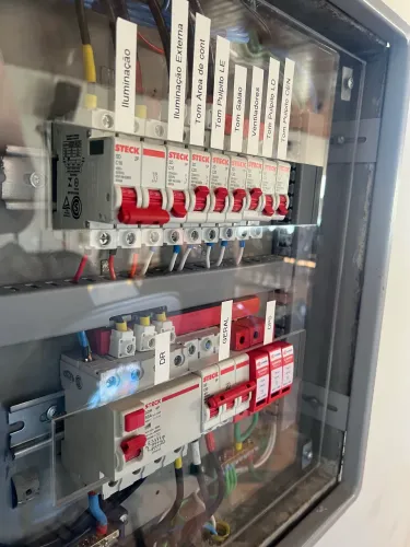 Eletricista residência predial comercial