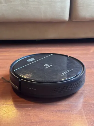 Robô Aspirador Eletrolux ERB10
