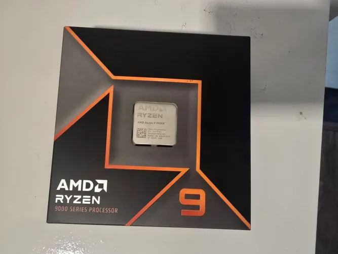 LACRADO - Ryzen 9 9900x