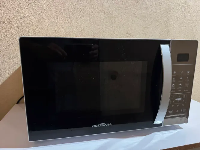 Vendo microondas BRITÂNIA