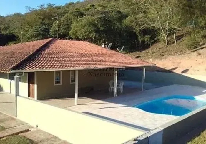 Sítio com 3 dormitórios à venda, 20000 m² por R$ 1.650.000,00 - Jardim Colônia - Jacareí/S