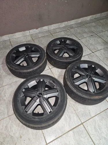 Rodas com pneus aro 15