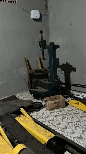 Desmontadora de Pneus 