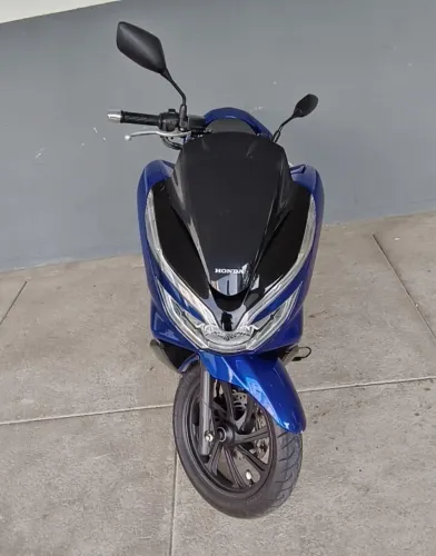 Nova Honda Pcx serie blue baixa km único dono tudo ok em meu nome