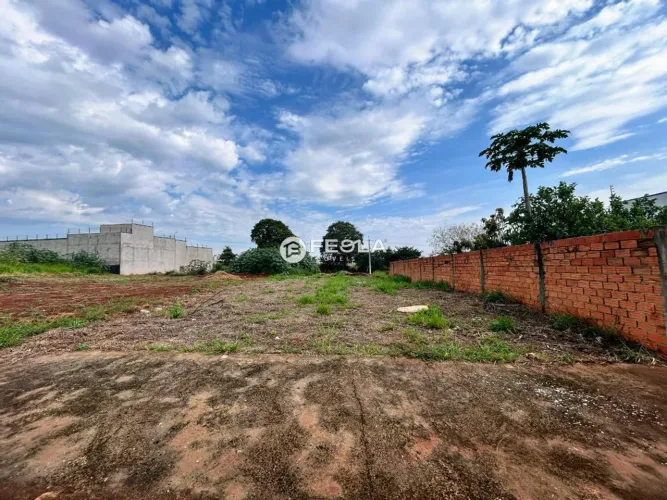 Terreno à venda em Santa Bárbara D'Oeste, Jardim Itapuã, com 250 m²