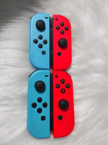 Dois Pares de Joy Cons Originais Nintendo Switch - LER ANÚNCIO