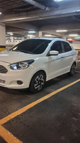 Ford KA+ Sedan 1.5 16V Flex 4P 2015