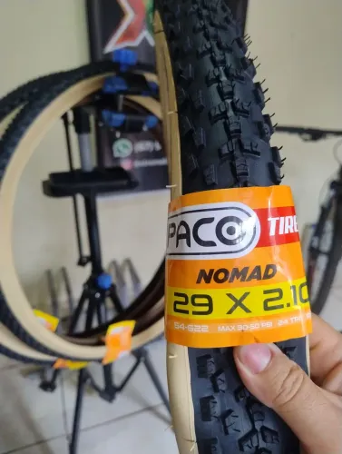 Par de pneu PACO aro 29 ( faixa bege) oferta!!!!