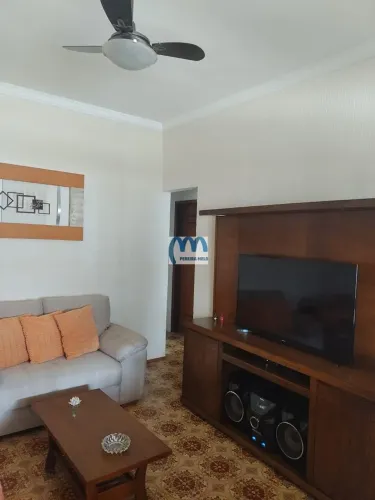 Apartamento estilo casa em condomínio fechado próximo a Rua da Caminhada.