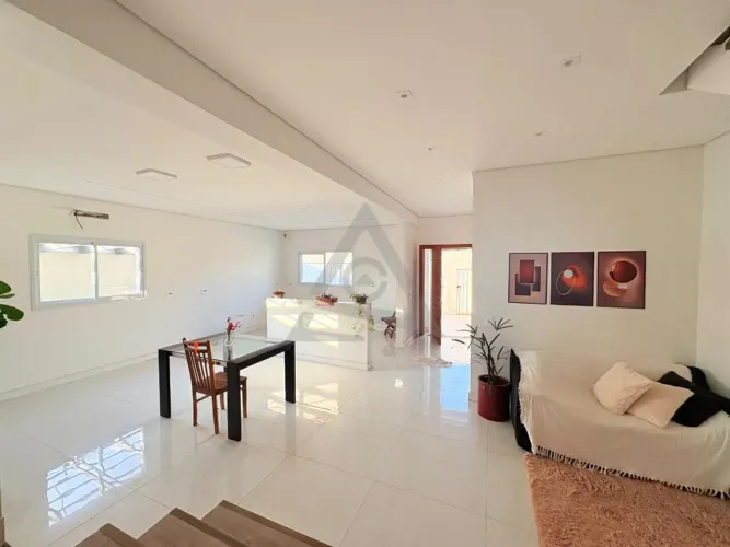 Casa à venda e para alugar em Campinas, Jardim das Paineiras, com 4 suítes, com 262 m²