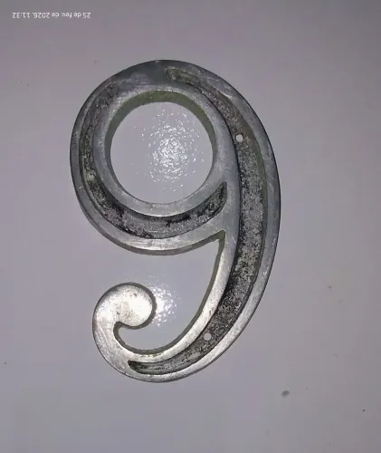 Algarismo Colonial/ferro N.9 ou N.6