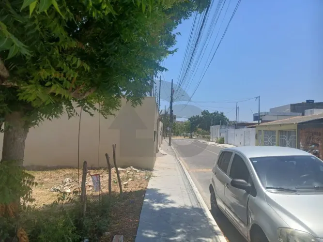 Lote/Terreno de bairro para vender no Bairro Aruana em Aracaju