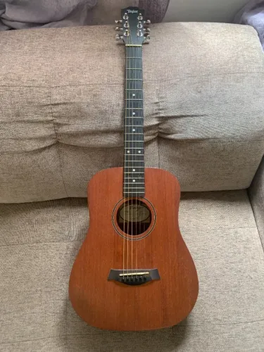 Violão baby Taylor BT2
