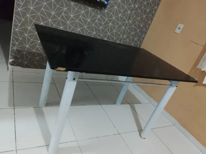 Mesa de jantar sem as cadeiras tratar diretamente comigo pelo telefone *