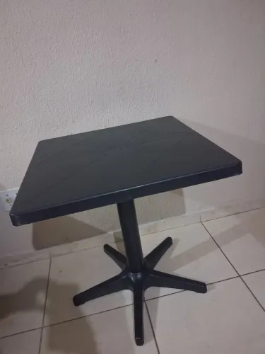 Mesa preta plástico desmontável