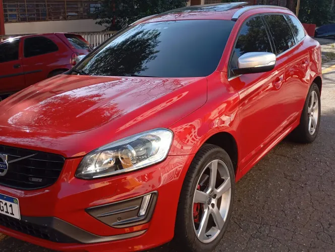 Volvo XC 60 T-5 R-design 2.0 FWD 5P 2015