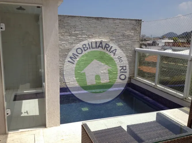 JARDIM OCEÂNICO - ENCANTADORA COBERTURA DUPLEX - 2ª QUADRA DA PRAIA