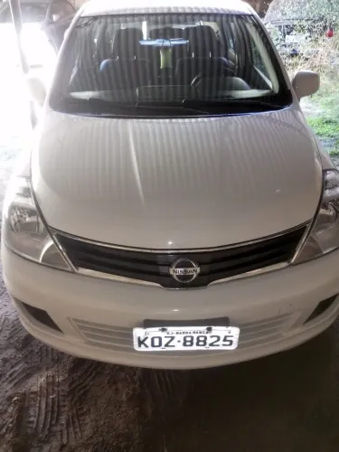Nissan Tiida SL 1.8/1.8 Flex 16V Aut. 2013