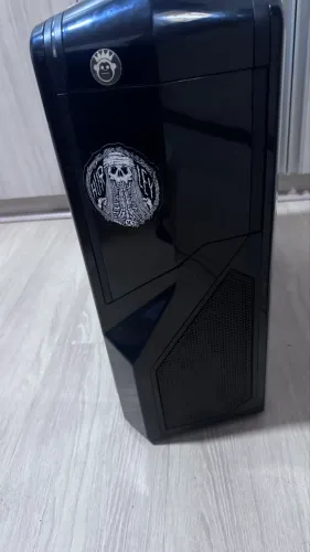 Gabinete NZXT Phantom 410 Preto - Perfeito Estado
