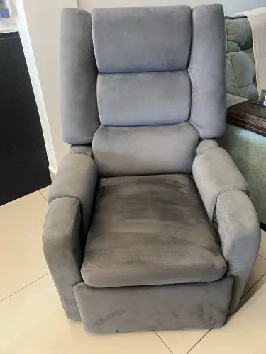 Vende se poltrona reclinável