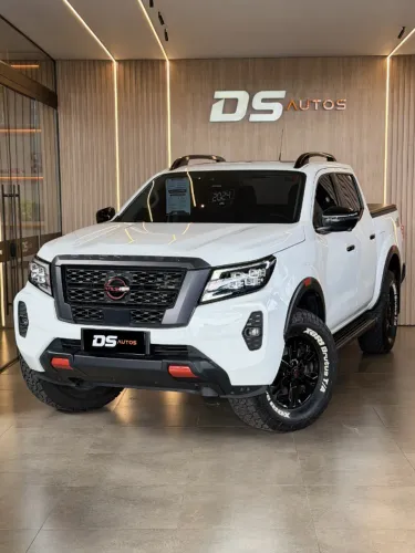 Nissan Frontier Pro4x CD 4X4 2.3 Bi-TB Die. AUT 2024