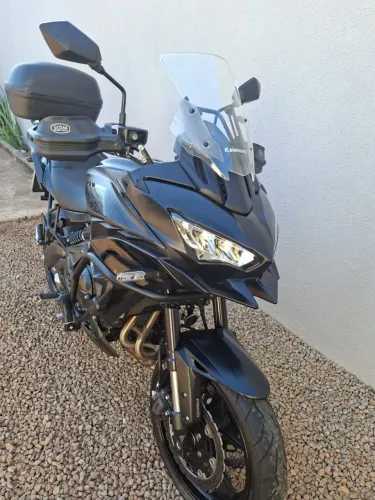 Kawasaki Versys 650 2023. Impecável