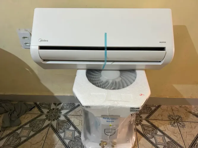 SPLIT MIDEA SPRINGER 9000 btus com nota fiscal novo