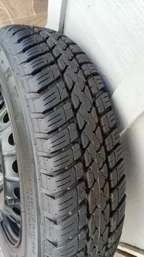 Vendo estepe original de fábrica impecável, medidas 145/80-13 nunca foi desmontado
