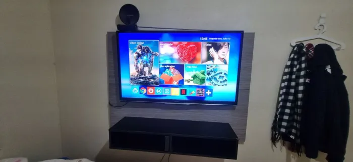Vende TV 43, n é smart, R$350