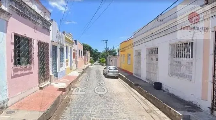 VENDO Bela casa no sitio histórico de Oinda com 3 quartos, quintal, piscina.