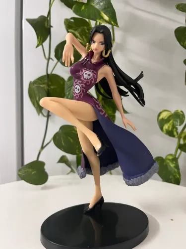 Figura de ação personagem de one pice boa Hancock ?