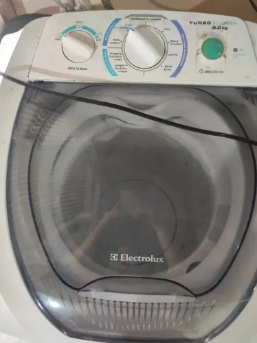 Máquina de lavar roupa 6kg