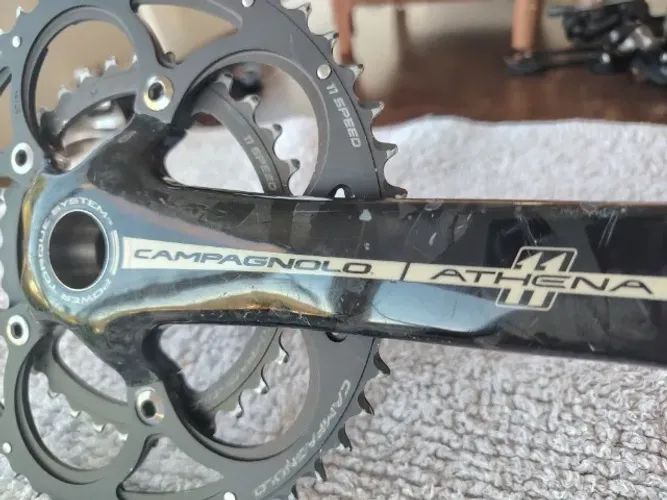 Pedivela Campagnolo carbono Athena Power torque 172,5mm 11v 50/34, acompanha movime