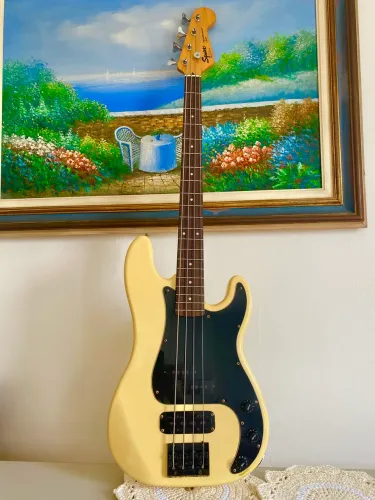 Baixo Squier Gotoh - Troco por guitarra Mustang ou Jaguar