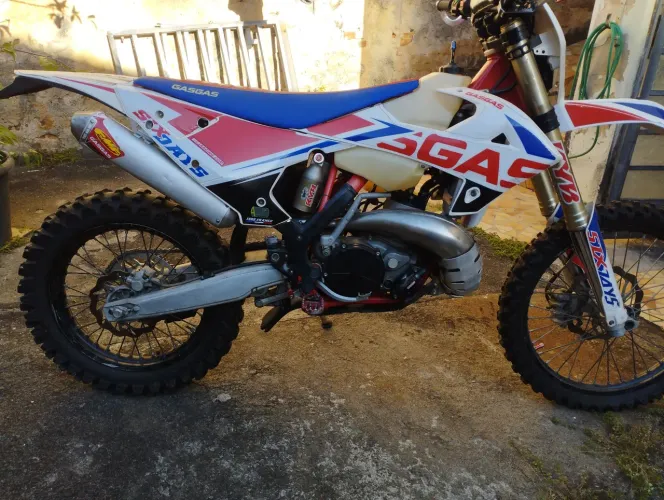 Gasgas ec300 six days