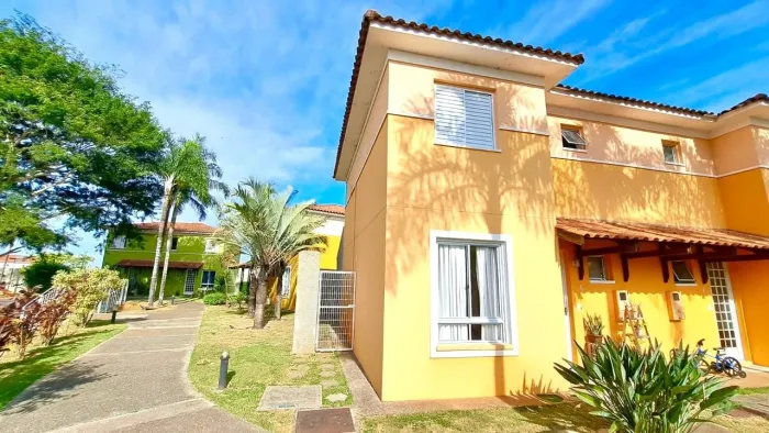 Sobrado com 2 dormitórios para alugar, 77 m² por R$ 4.360,00/mês - Condomínio Villa Flora