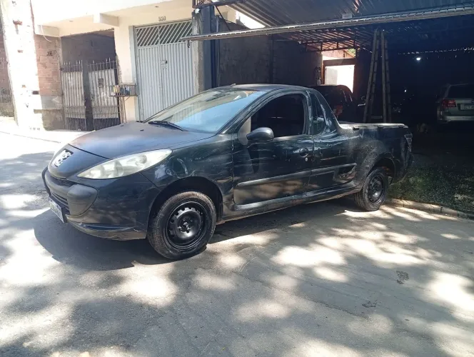 Peugeot Hoggar X-line 1.4 Flex 8V 2P 2011