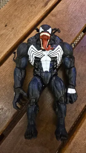 Marvel Legends - Deluxe - Monster Venom
