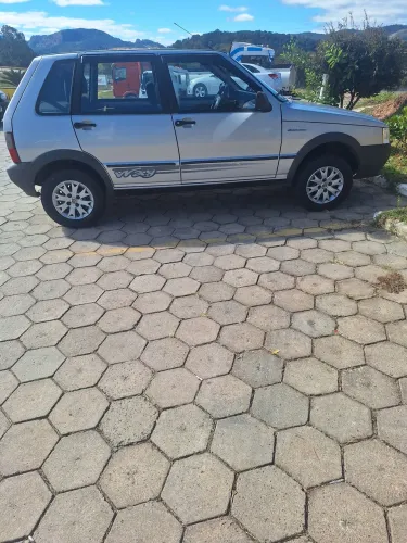 Fiat Uno Mille Celeb. WAY Econ. 1.0 F.flex 4P 2012