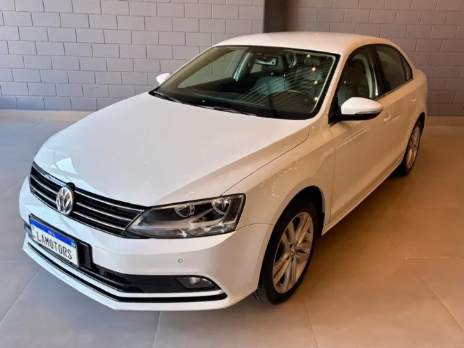 Volkswagen Jetta Highline 2.0 TSI 16V 4P Tiptronic 2016