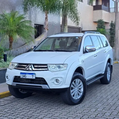 Mitsubishi Pajero Dakar HPE 3.2 4X4 T.I Dies 5P AUT 2015