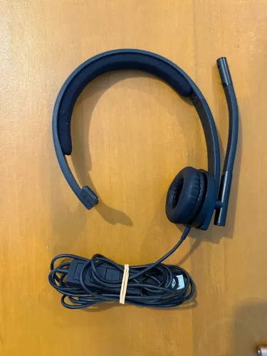 Headset Logitech H390 USB com microfone